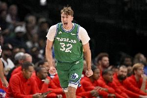 弗拉格:被球迷呼喊感觉很棒 需要继续打出优异表现让他们兴奋