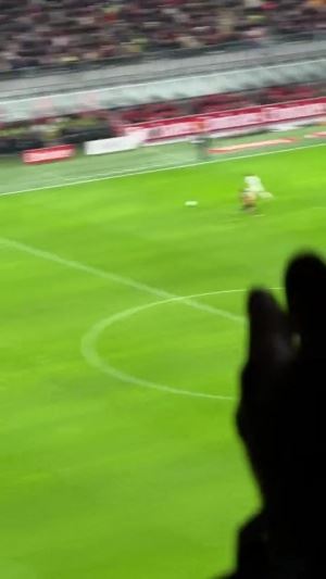 怎能不爱😭40岁魔笛疯狂回追卡位扼杀罗马反击,圣西罗全场欢呼